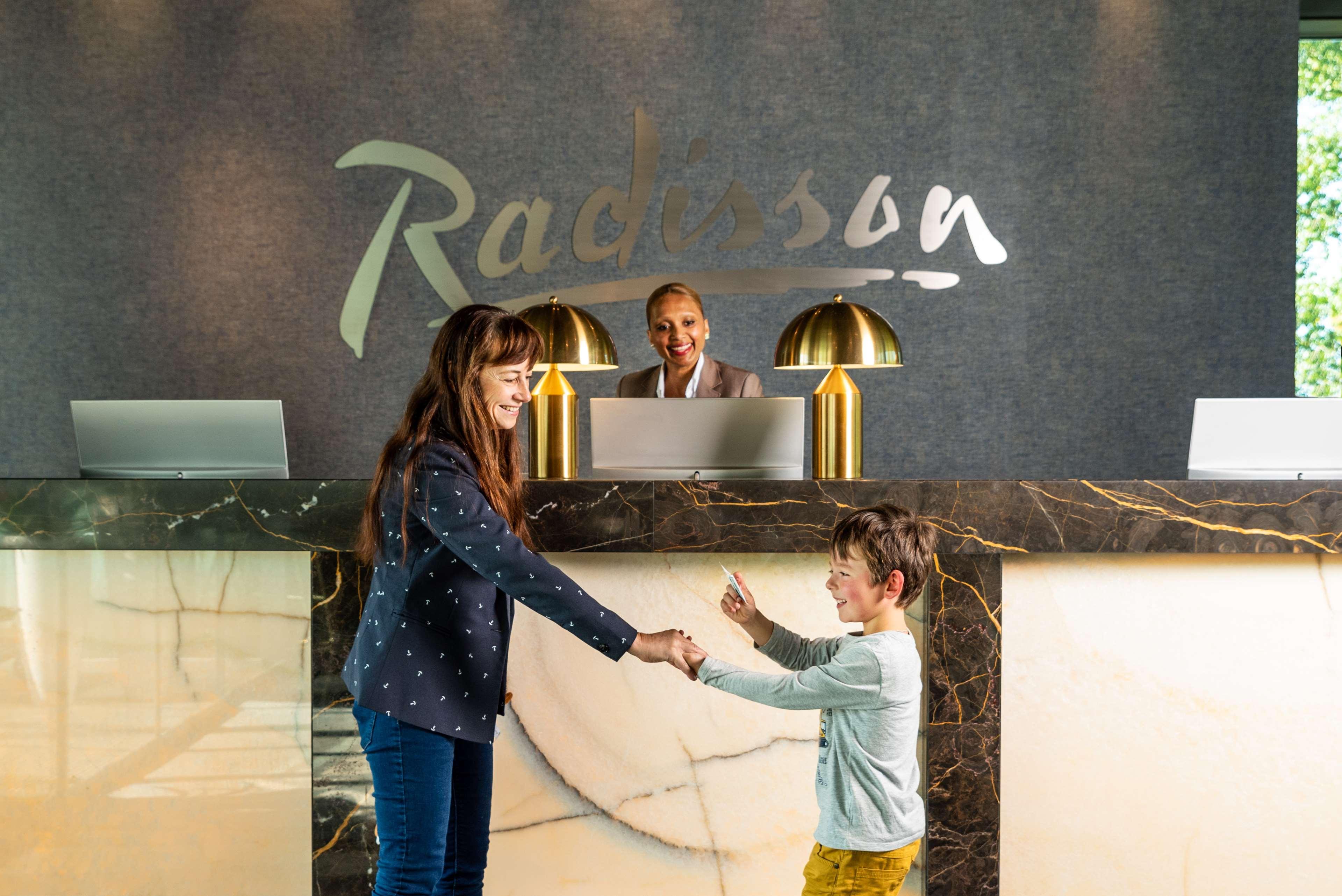 Radisson Hotel And Suites Amsterdam South Bagian luar foto