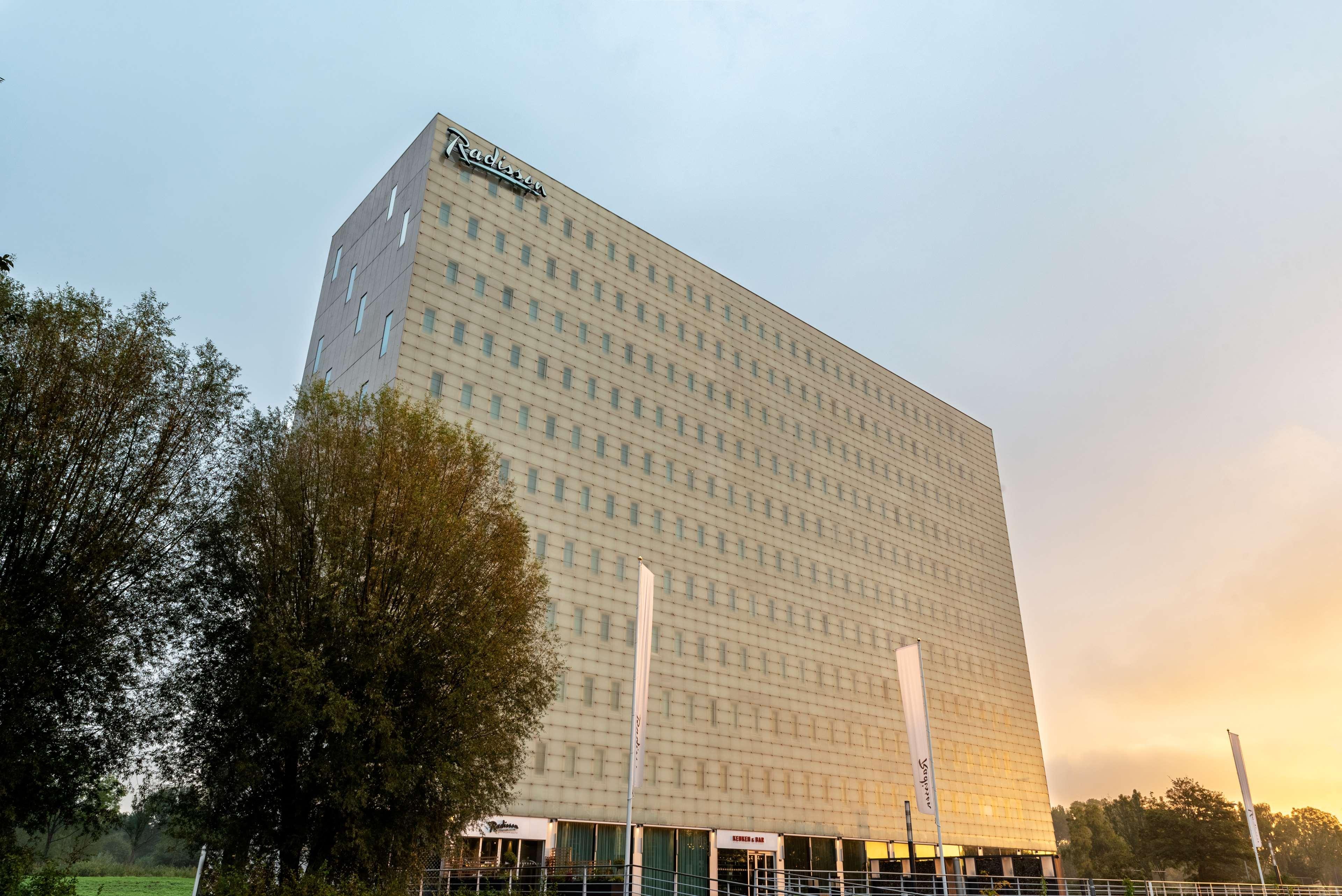 Radisson Hotel And Suites Amsterdam South Bagian luar foto